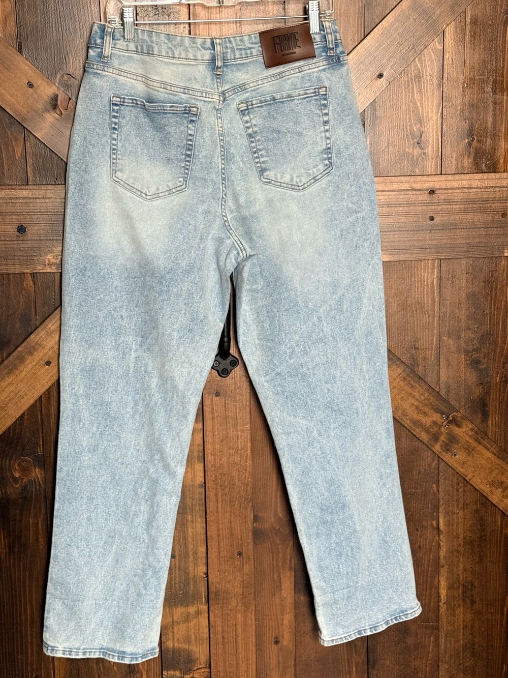 Frye Women's High-Rise Cuffed Crop Jean Light Blue Stevie Wash Size 8 - Picture 10 of 15